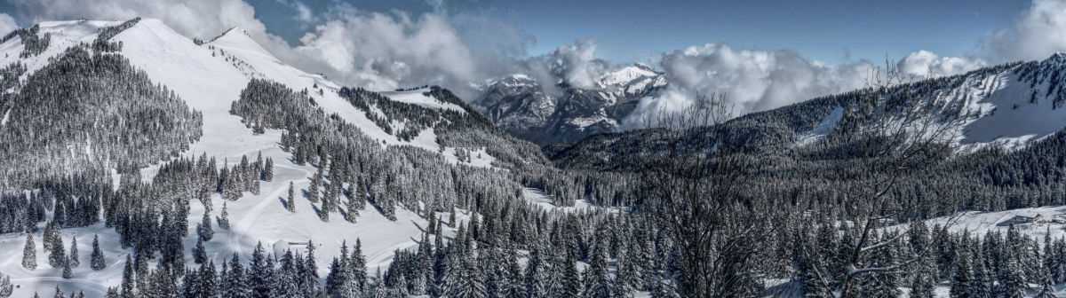 Wintery mountains photo